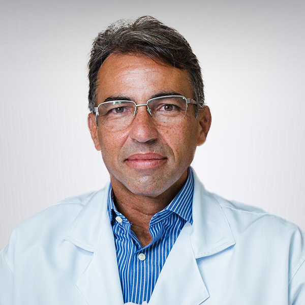 Dr. Cassio Santos